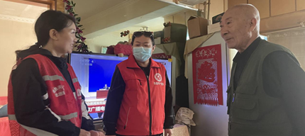 關愛高齡老人，親情溫暖傳遞